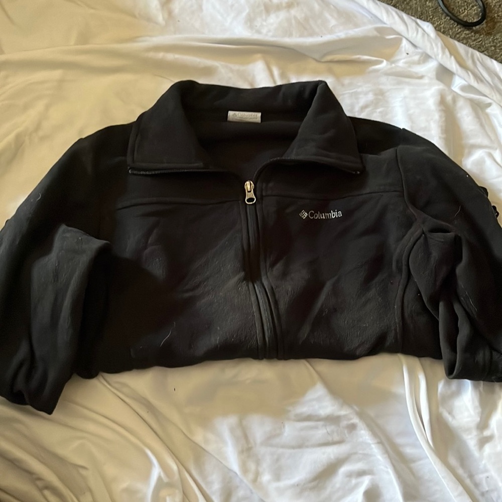 Black Columbia zip up